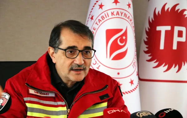 dogal-gaz-ve-elektrikte-indirim-sinyali-enerji-ve-tabii-kaynaklar-bakani-fatih-donmez-duyurdu-1675064499337.jpg Doğal gaz ve elektrikte indirim sinyali! Enerji ve Tabii Kaynaklar Bakanı Fatih Dönmez duyurdu - 1