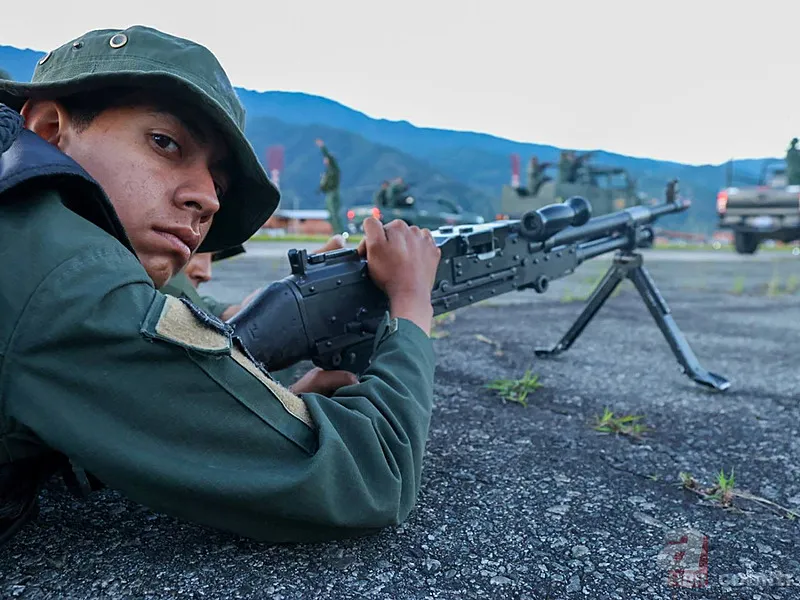 ABD'nin Venezuela'ya operasyonunda yeni aşama! Maduro'ya doğum günü sürprizi 18