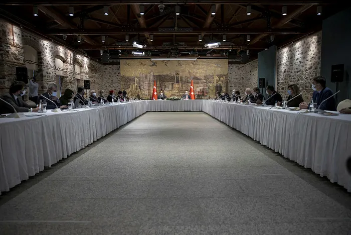 Cumhurbaşkanlığı Sözcüsü Kalın ve Bakan Abdulhamit Gül dini azınlık temsilcileriyle görüştü