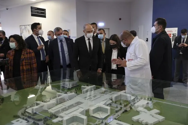 Ukrayna Başbakanı Denis Şmıgal Ankara Şehir Hastanesini ziyaret etti