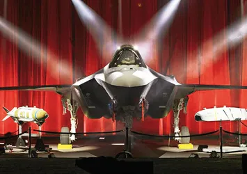 Pentagon'dan skandal karar! Pilotların eğitimleri durdurulacak