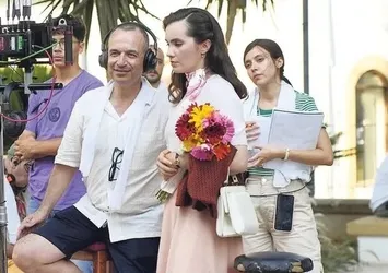 ‘Ayşe Tatile Çıktı’dan ilk kareler