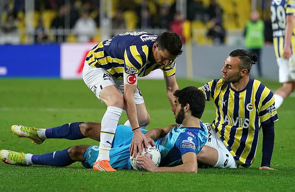 Fenerbahçe özel maçta Zenit ile berabere kaldı