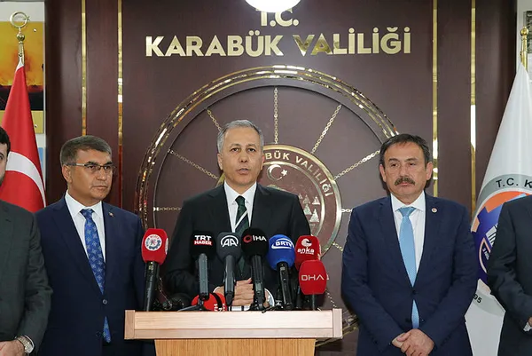 Tarım ve Orman Bakanı İbrahim Yumaklı: Hatay Belen’deki orman yangını büyük oranda kontrol altına alındı