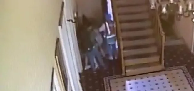 Karakolu birbirine kattı! Rujuyla öyle bir şey yaptı ki...