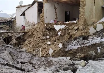 İran'da 5,1 büyüklüğünde deprem