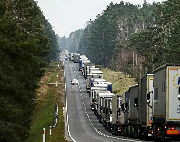 Belarus-Polonya krizinde TIR kuyruğu! Sınırda dev bekleyiş - 5