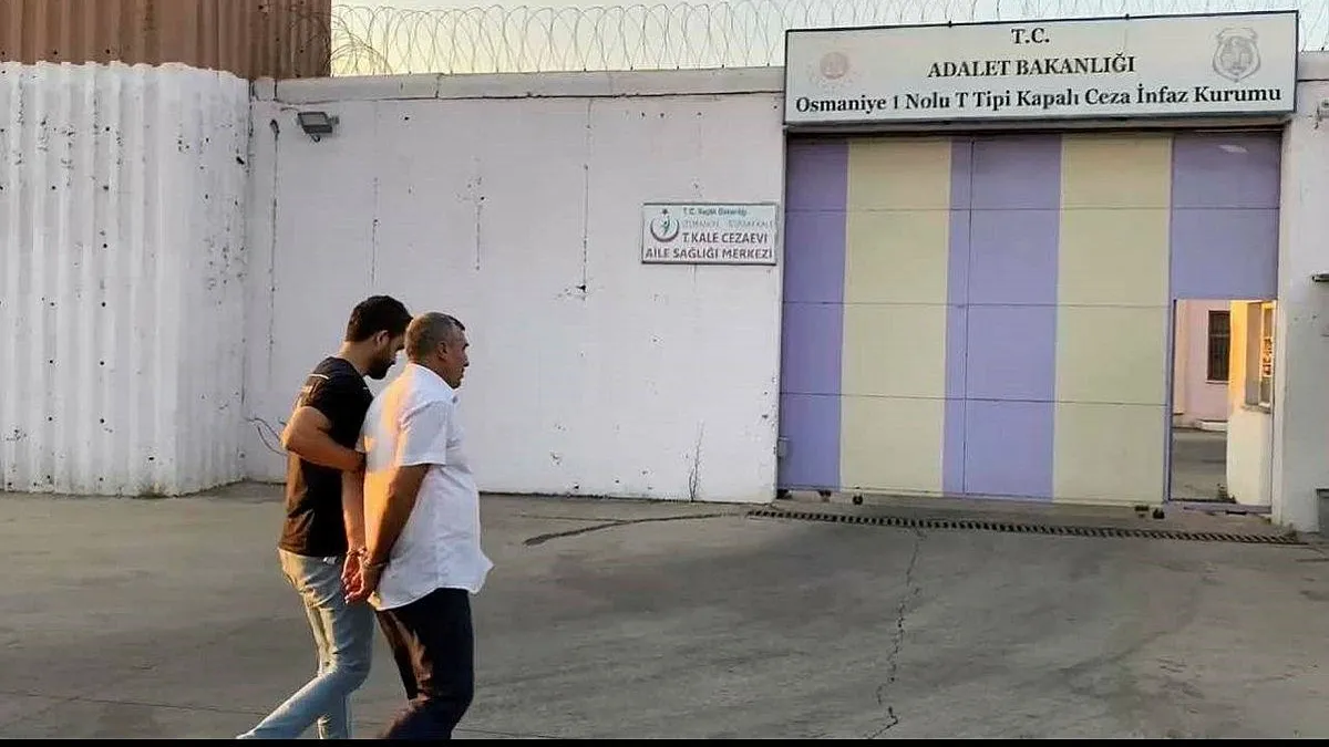 Osmaniye'de kaçak göçmen operasyonu! Durdurulan otobüsten çıktılar