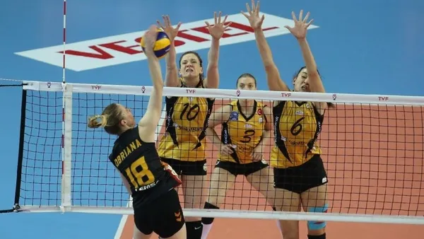 VakıfBank, Sultanlar Ligi’nde finale yükseldi - 1