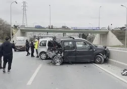 İstanbul'da zincirleme felaket! 4 araç birbirine girdi: 6 yaralı