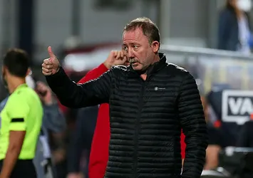 Beşiktaş'ın Ajax maçı kamp kadrosu belli oldu! Sergen Yalçın seçimini yaptı