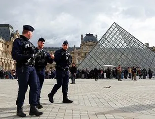 Louvre Müzesi'ni soyan hırsız ünlü çıktı!