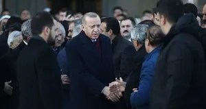 Erdoğan cuma namazını Hz.Ali Camisi’nde kıldı