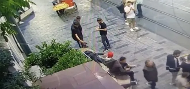 İstanbul’da dehşet anları! Bankta yattığı için maket bıçağıyla yüzünü kesti