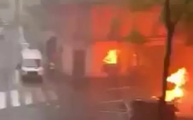 Fransa alev alev yanıyor!