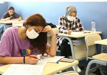 Milli Eğitim Bakanı Özer: Kızlar eğitimde erkekleri geçti