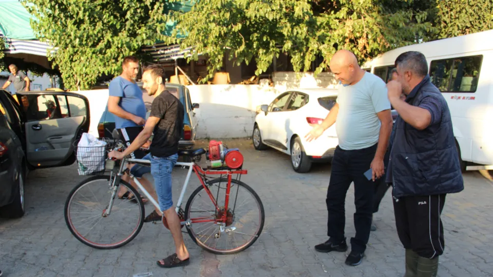 Trafik cezalarından bıkınca öyle bir şey yaptı ki! Ot biçme motoruyla...