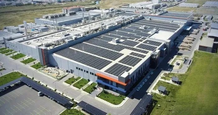 İstanbul Havalimanı’ndan bir saatte 81 uçak havalandı