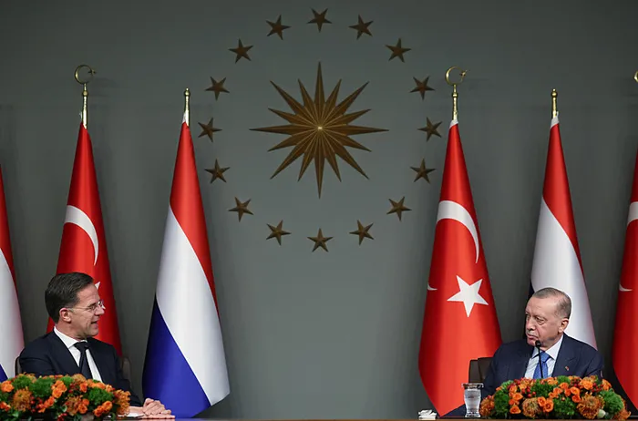 hollanda-basbakani-rutte-istanbulda-baskan-erdogandan-onemli-aciklamalar-1714146970666.jpg Hollanda Başbakanı Rutte İstanbul'da! Başkan Erdoğan'dan önemli açıklamalar - 1