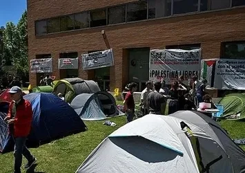 Dünyanın dört bir yanında Filistin'e tam destek! Öğrenciler üniversitelerde çadırlarda kamp kuruyor