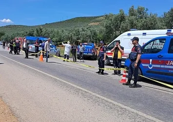 Bursa'da otomobil ile jandarma minibüsü çarpıştı! Ölü ve yaralılar var