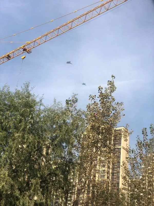 Çin’in gizli silahı hayalet uçak ilk kez görüntülendi! İşte yeni nesil savaş jeti Shenyang FC-31