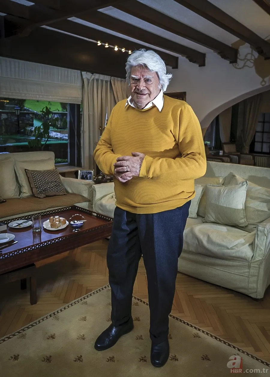 Cüneyt Arkın: Mehmetçiğimiz her yerde destan yazıyor 21