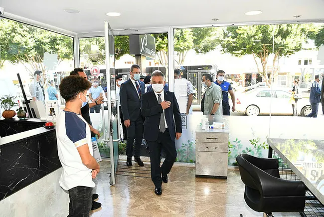 Antalya Valisi Ersin Yazıcı’dan vatandaşlara koronavirüs çağrısı: İhbar edin