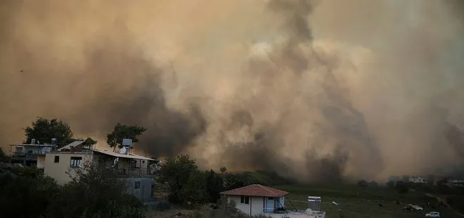 Tarım ve Orman Bakanı Bekir Pakdemirli’den Antalya Manavgat’ta çıkan yangına ilişkin son dakika açıklamaları