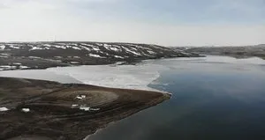 Kars Barajı’ndaki buzlar eridi