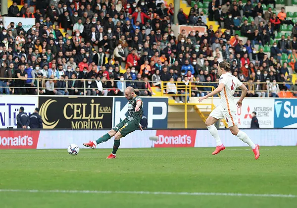 Alanyaspor ile Galatasaray puanları 1-1 paylaştı! Maç Sonucu: 1-1