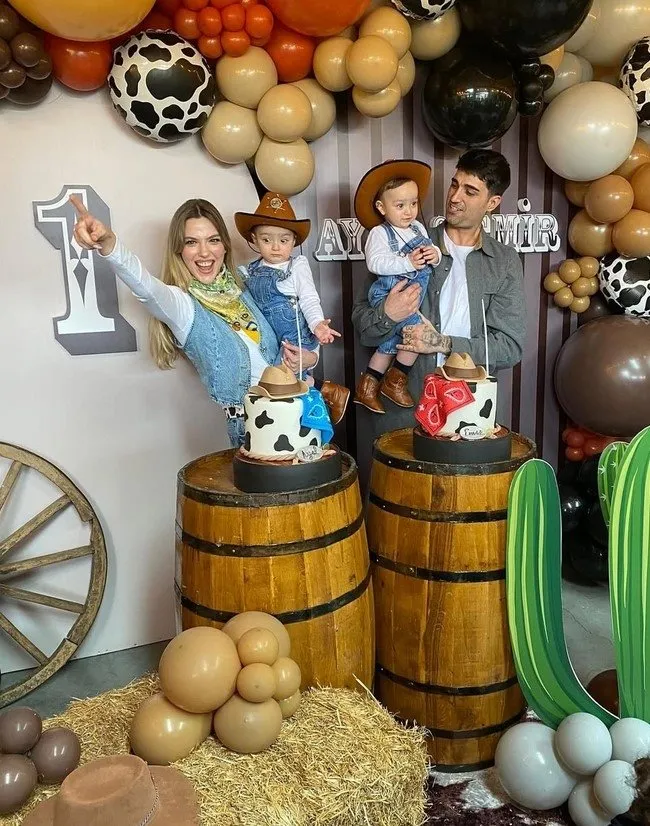 Minik Tatlısesler 1 yaşında! Yasemin Şefkatli ile İdo Tatlıses ikizlere parti düzenledi