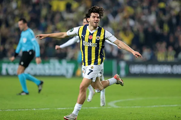 Fenerbahçe güle oynaya son 16’ya! Fenerbahçe 4-0 Spartak Trnava MAÇ SONUCU