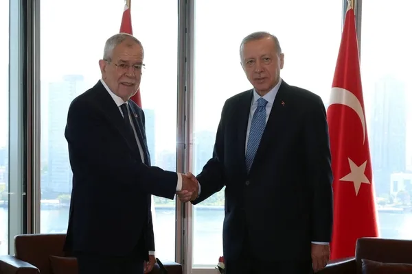 Başkan Erdoğan Avusturya Devlet Başkanı Bellen ile görüştü