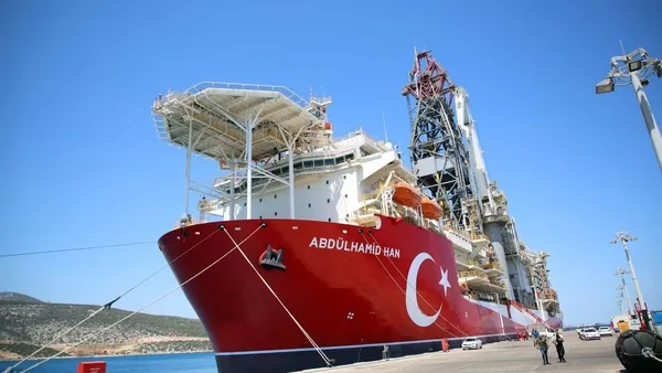 Abdülhamid Han sondaj gemisi Mersin açıklarına demirledi! Yeni görev öncesi hazırlıklara hız verildi