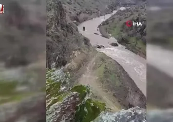 Ankara'da yağmur suyu dereleri taşırdı