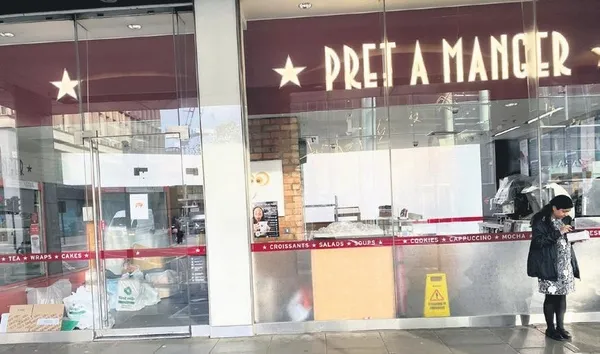 İngiltere’de esnafın umudu futbola kaldı! Kriz sokağa yansıdı: Maçları Katar yerine İngiltere’de seyredin