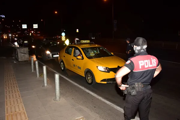 1632894833525.jpg İzmir'de huzur ve güven uygulaması: 1200 personel katıldı - 4
