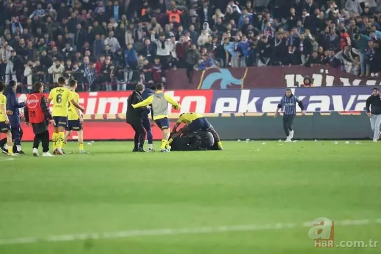 Fenerbahçeli Oosterwolde'den Trabzonspor taraftarına çirkin el hareketi! Olayların fitilini ateşledi 15