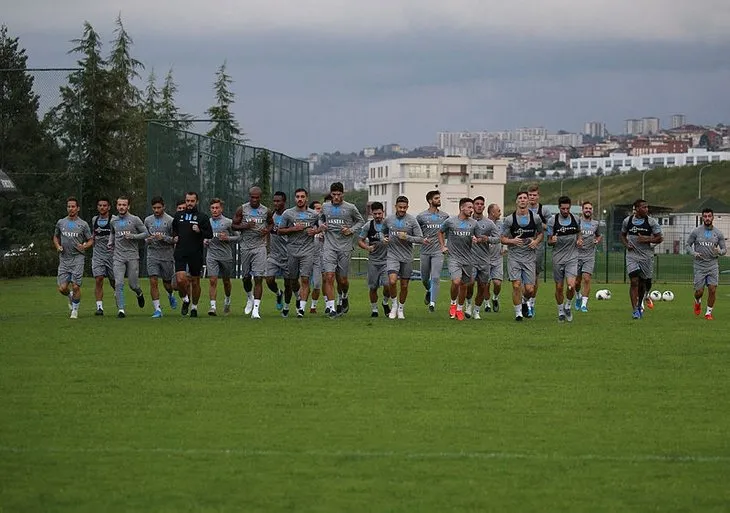 Trabzonspor Beşiktaş derbisinde büyük sürpriz! İşte muhtemel ilk 11’ler
