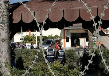 Kaynak Holding'de 9 şirkete daha kayyum atandı