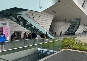 Paris'te kırmızı alarm! Patlama riski nedeniyle bölge kapatıldı