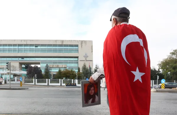 Acılı babadan HDP’ye sert tepki! PKK’yı HDP yönetiyor