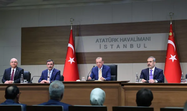 Başkan Erdoğan’dan NATO Zirvesi öncesi önemli açıklamalar: Türkiye’nin AB’de önünü açın biz de İsveç’in önünü açalım