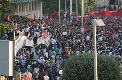 Şehit Mahir Ayabak’ın ablası Gülbeyaz: Kardeş değil, evlat acısı yaşıyor gibiyim