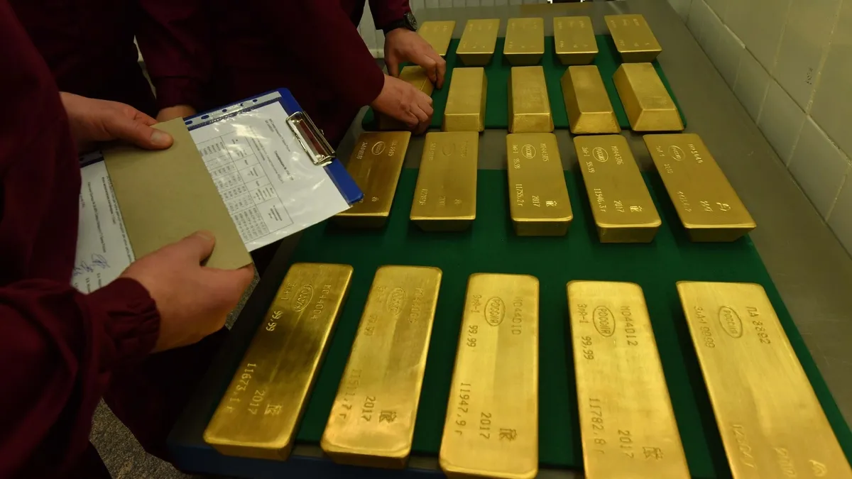 Altında tarihte bir ilk! 3 bin dolar sınırını da geçti