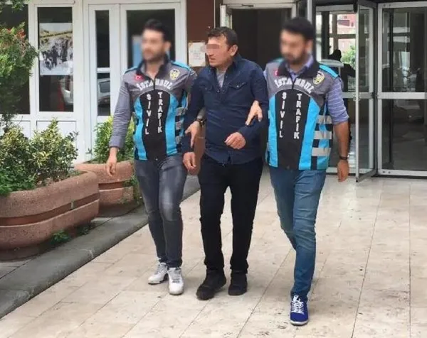 Kağıthane'de yürekleri ağza getiren trafik magandası yakalandı - 4