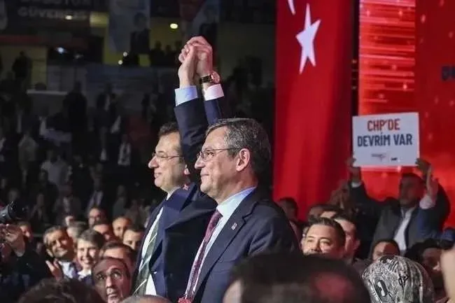 CHP’nin 28 milyon imza hesabı şaştı! Taklit imzalara rağmen hedef tutmadı