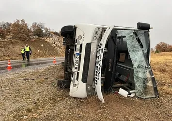 Konya'da okul servisi devrildi: 29 yaralı