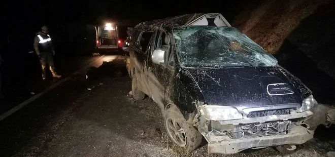 Van’da kaçak göçmenleri taşıyan minibüs şarampole devrildi: 5 ölü, 16 yaralı